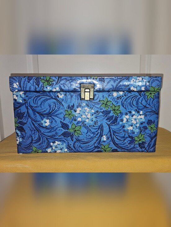 Other - MID CENTURY Sewing Box
